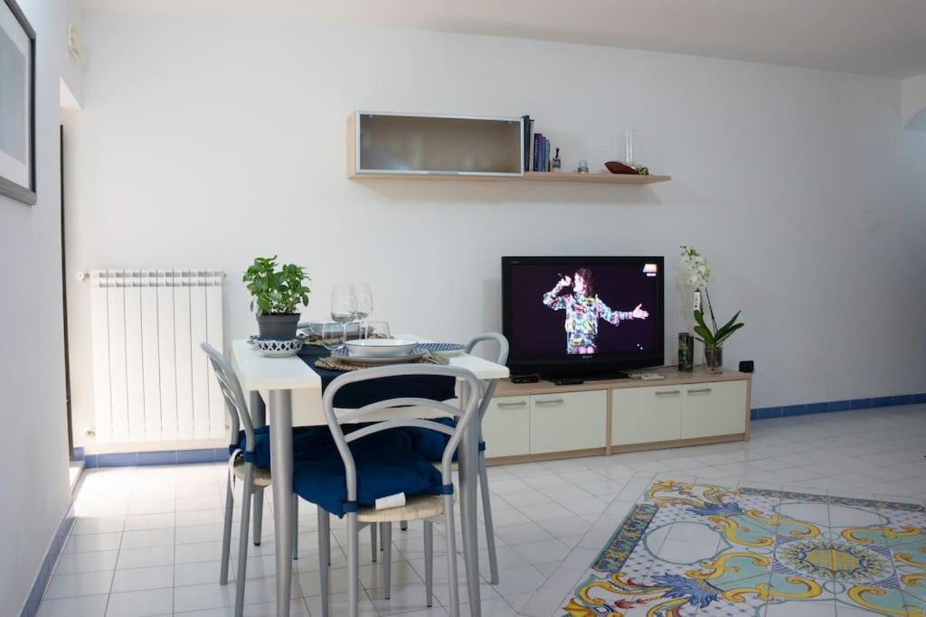 Peonia Blu Apartment Salerno Buitenkant foto